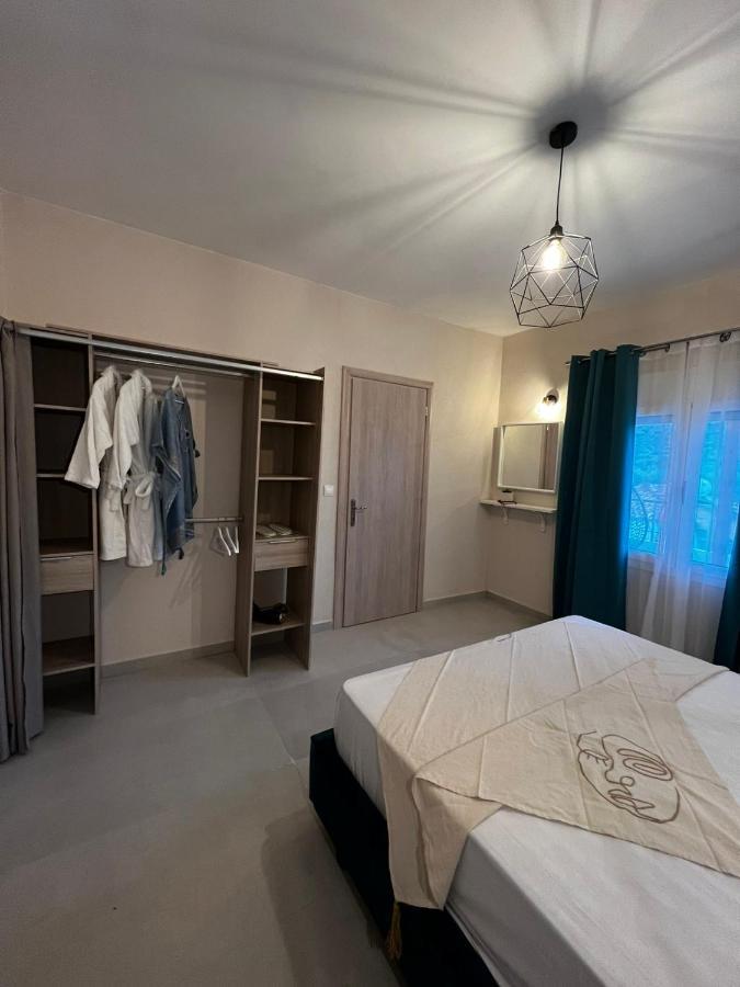 Veni's Apartment