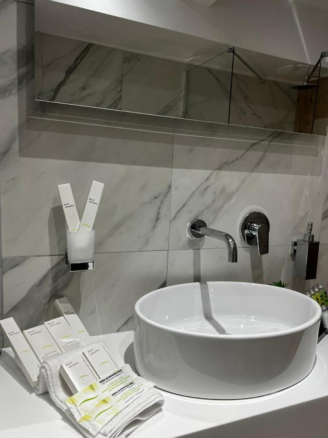 Veni's Apartment